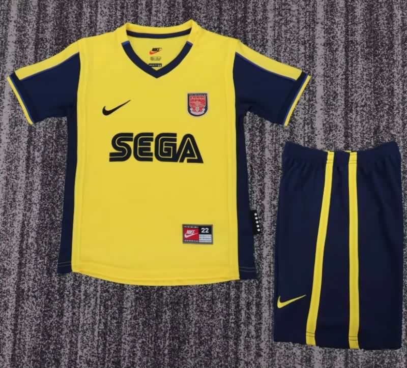 Kids Arsenal 2000/01 Away Soccer Jersey And Shorts Kids Arsenal 2000/01 Away Soccer Jersey And Shorts