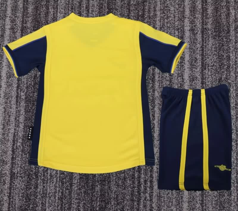 Kids Arsenal 2000/01 Away Soccer Jersey And Shorts