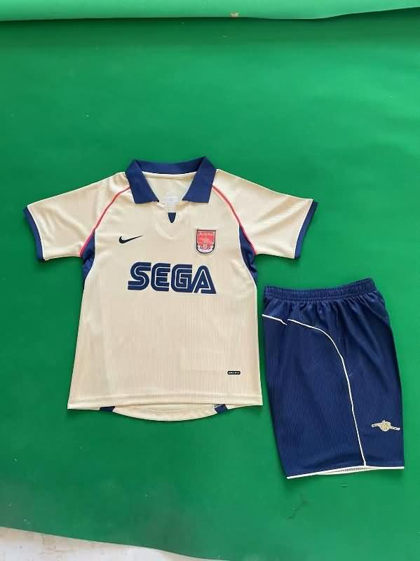 Kids Arsenal 2001/02 Away Soccer Jersey And Shorts Kids Arsenal 2001/02 Away Soccer Jersey And Shorts