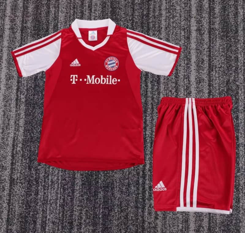 Kids Bayern Munich 2003/04 Home Soccer Jersey And Shorts