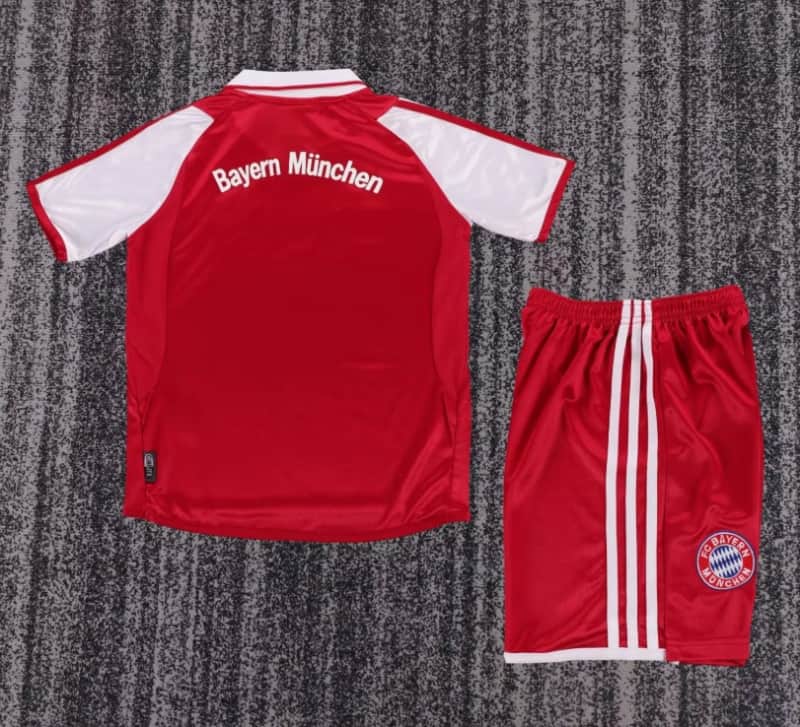 Kids Bayern Munich 2003/04 Home Soccer Jersey And Shorts