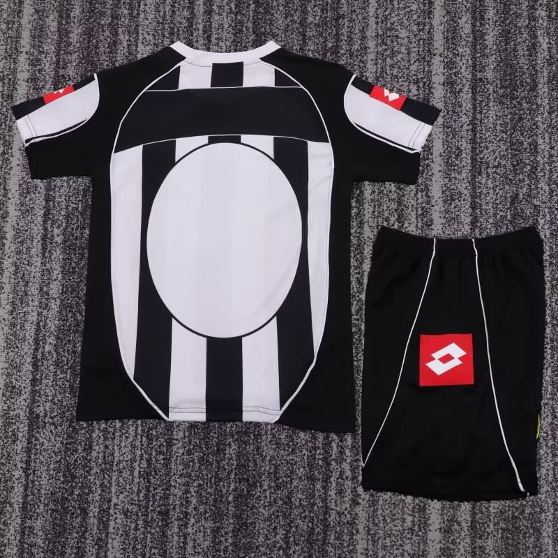 Kids Juventus 2002/03 Home Soccer Jersey And Shorts