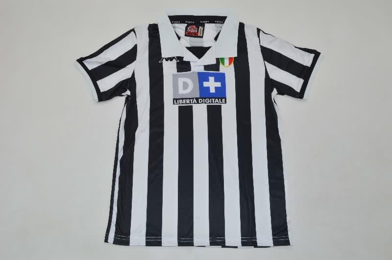 Kids Juventus 1998/99 Home Soccer Jersey And Shorts