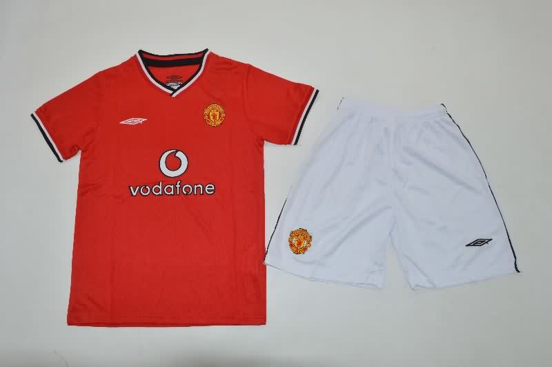Kids Manchester United 2000/02 Home Soccer Jersey And Shorts