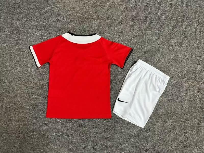 Kids Manchester United 2004/06 Home Soccer Jersey And Shorts