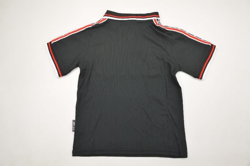 Kids Manchester United 1999 Black Soccer Jersey And Shorts