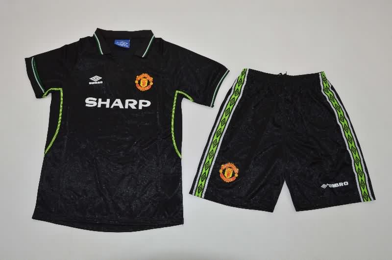Kids Manchester United 1998/99 Black Soccer Jersey And Shorts