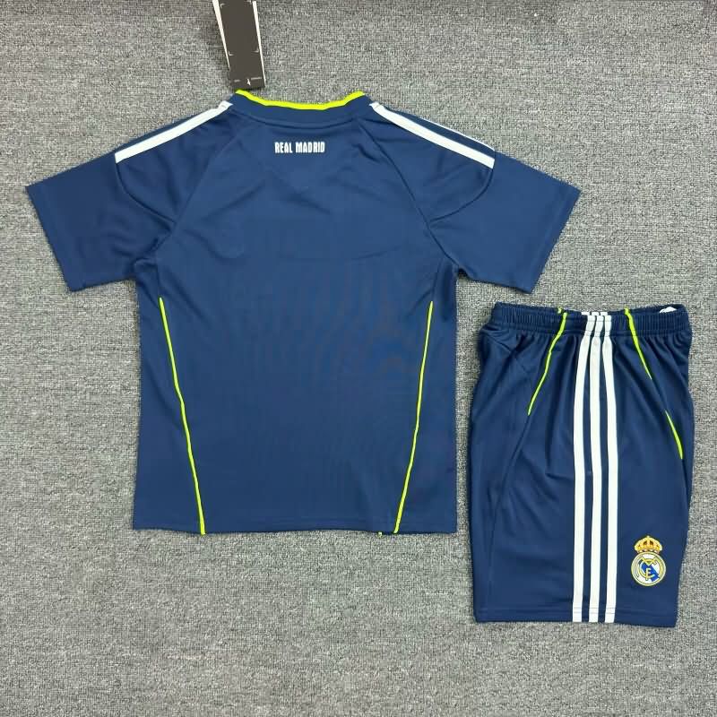 Kids Real Madrid 2010/11 Away Soccer Jersey And Shorts